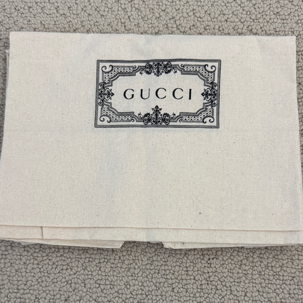 NEW-Gucci  Ivory Fabric Bag with Black Logo